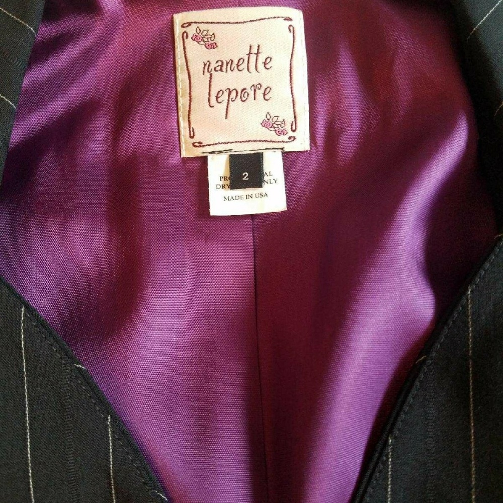 Elegant Structured Blazer - image 3